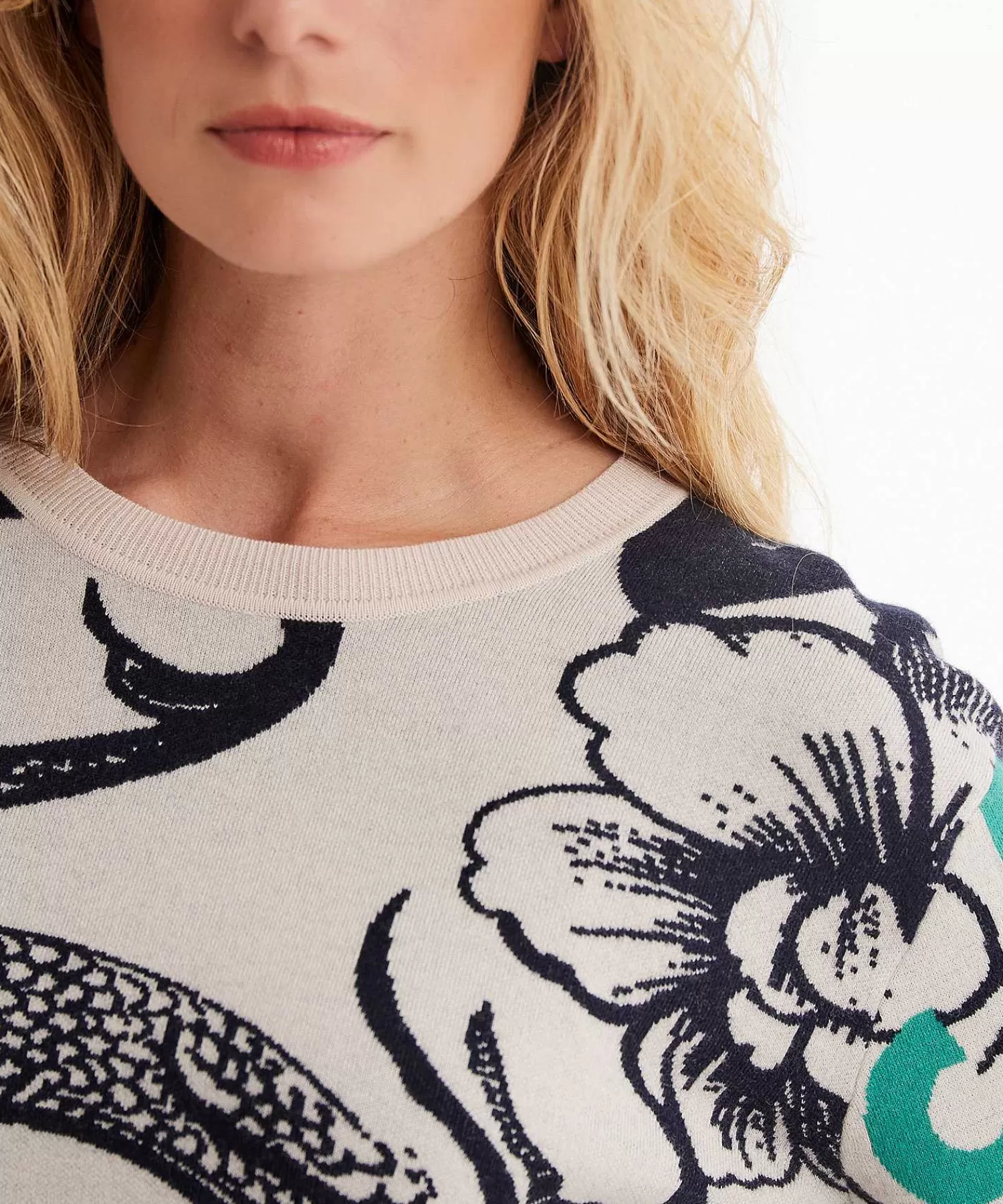 Marc Cain Sports Jersey Deportivo De Jacquard Con Ribete Y Estampado Floral De Marc Cain Store