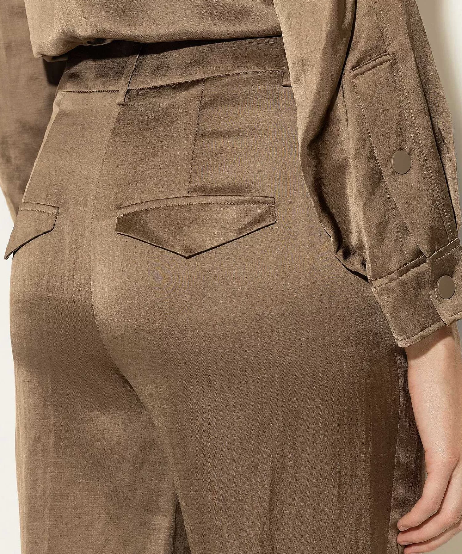 Luisa Cerano Pantalones Cortos Sedosos Cheap
