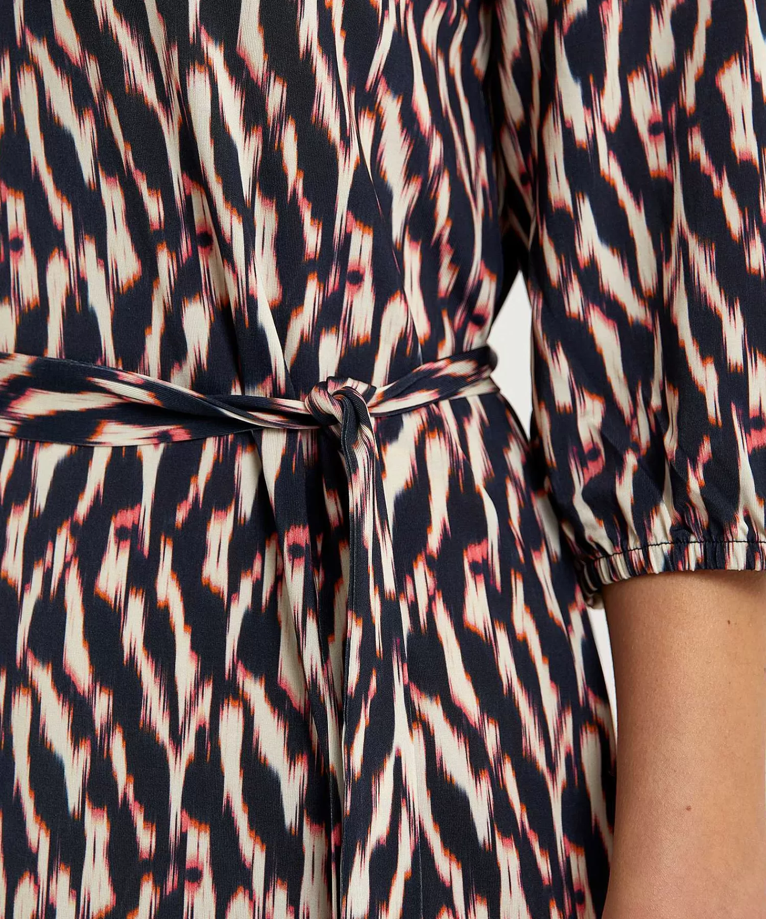 No Man's Land Vestido Ajustado Con Estampado Borroso De Flash Sale